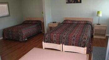 Beach Grove Motel