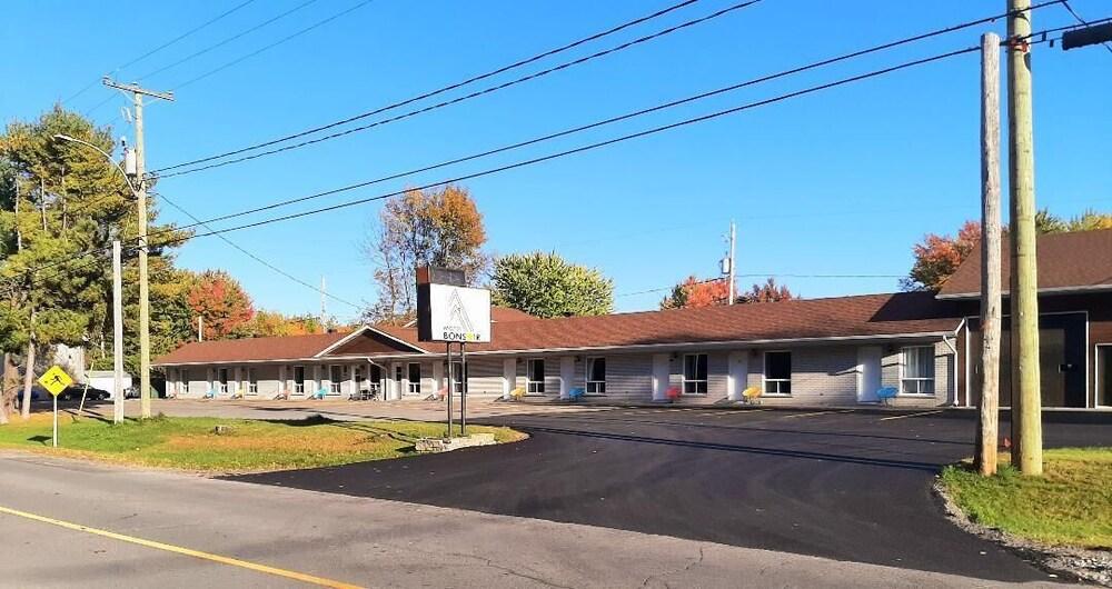 Motel Bonsoir