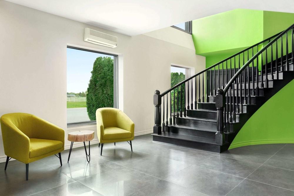 Travelodge By Wyndham Rigaud