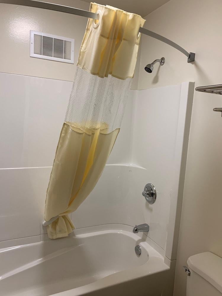 Westway Inn Motel