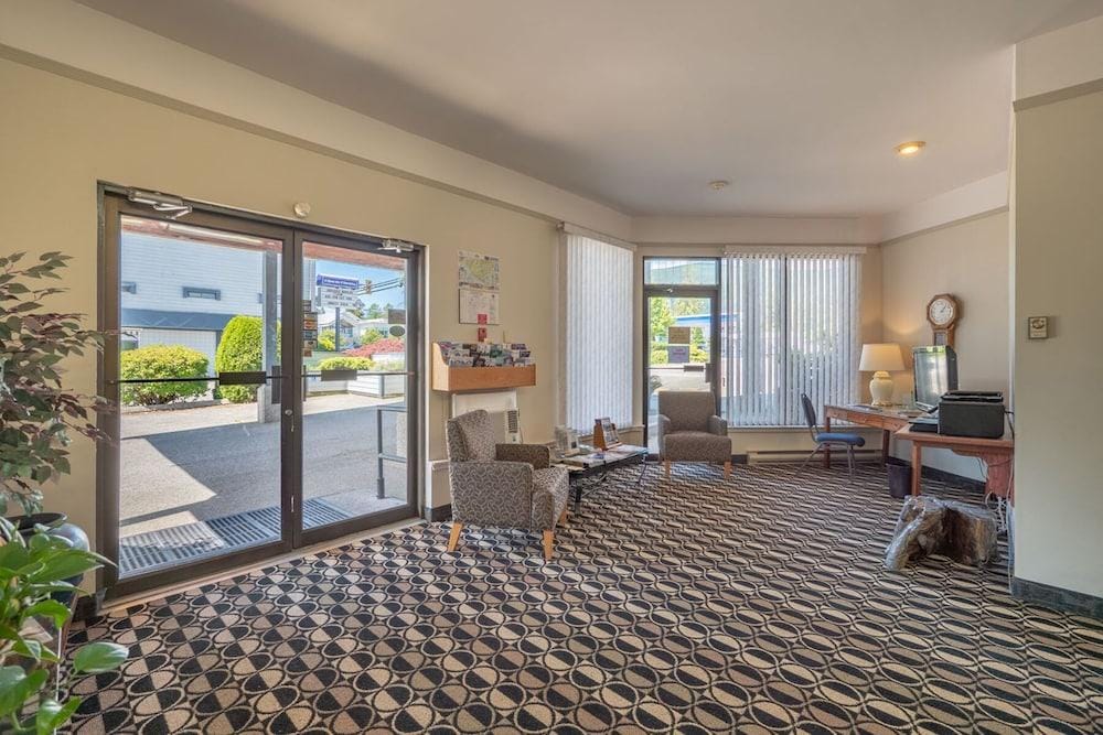 The Cedars Inn Hotel & Convention Centre