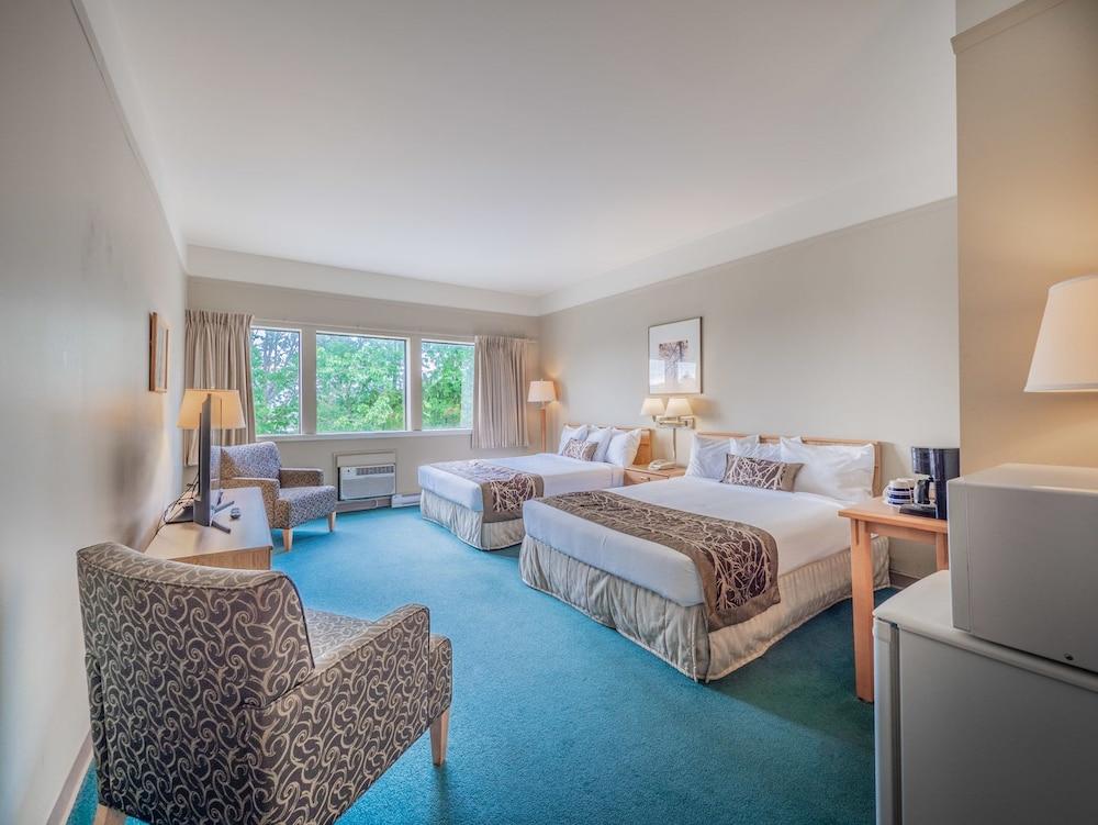 The Cedars Inn Hotel & Convention Centre