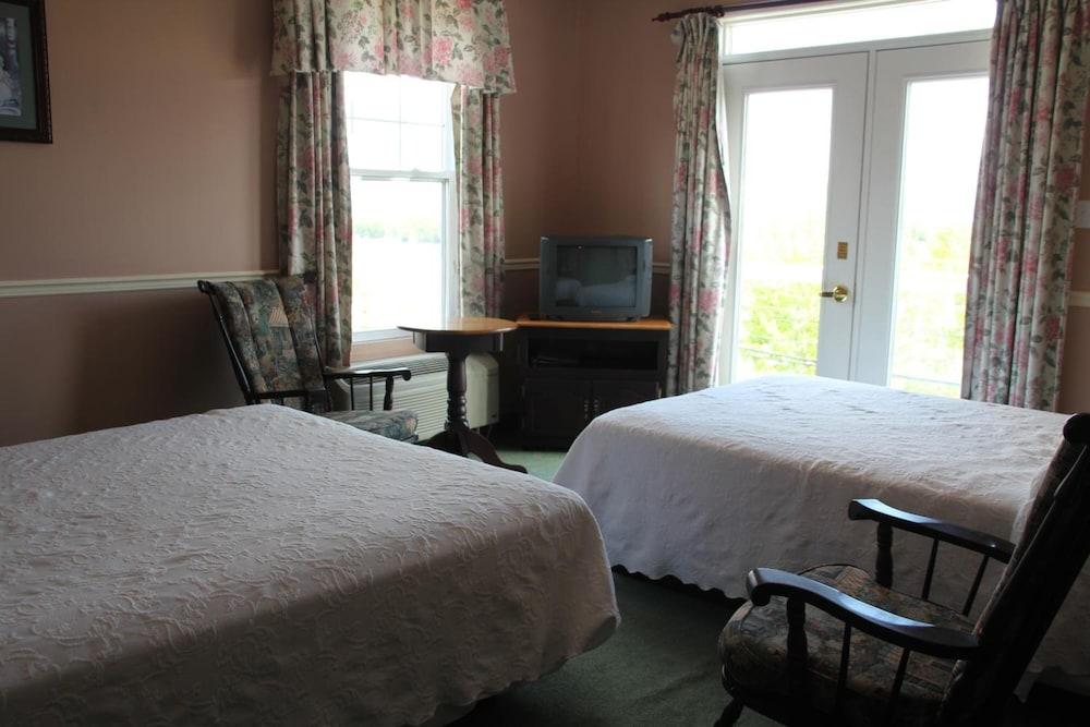 Lynwood Inn