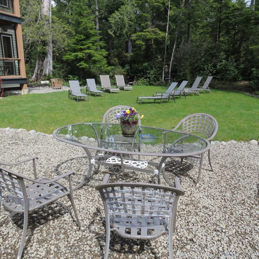Cobble Wood And Bird Sanctuary Guest House