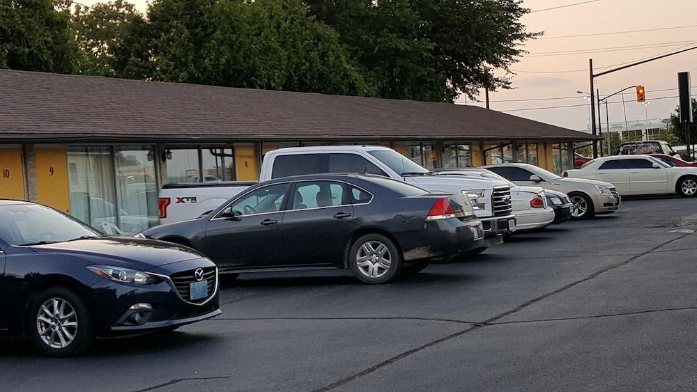 Town N Country Motor Inn