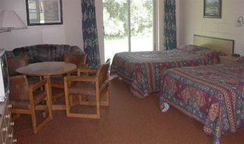 Top Notch Restaurant & Motel