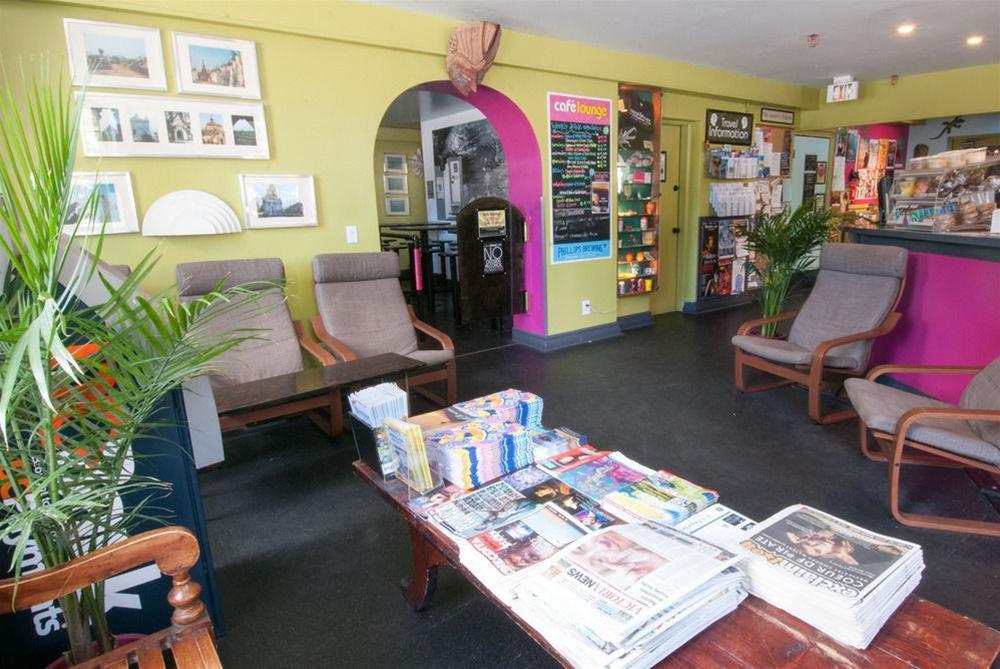 Ocean Island Inn Backpackers Suites