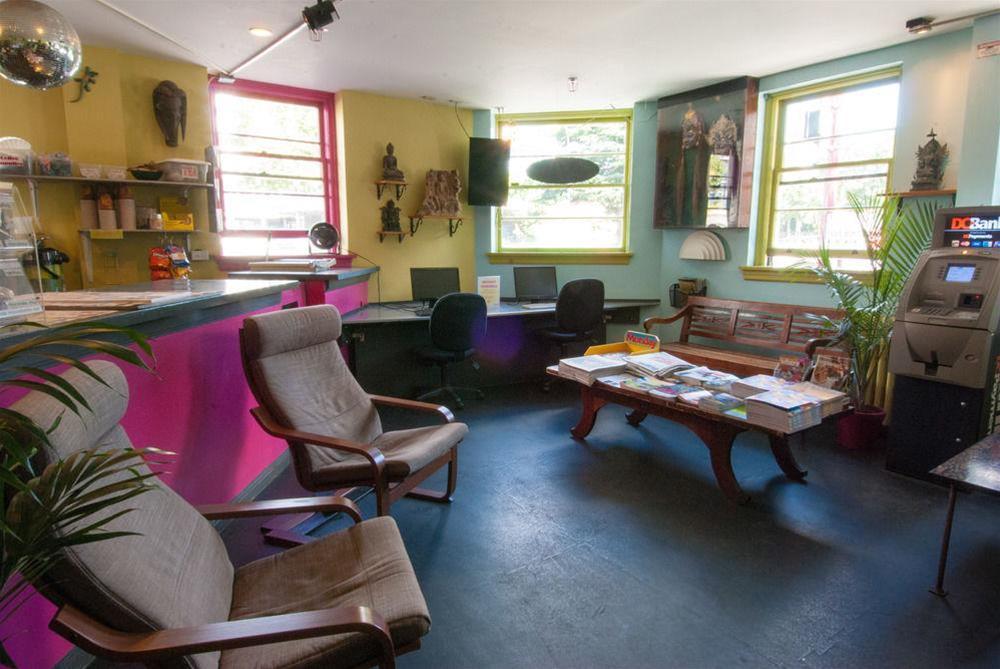 Ocean Island Inn Backpackers Suites