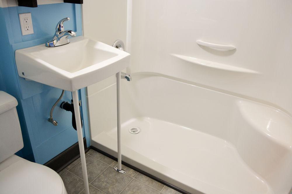 Ocean Island Inn Backpackers Suites