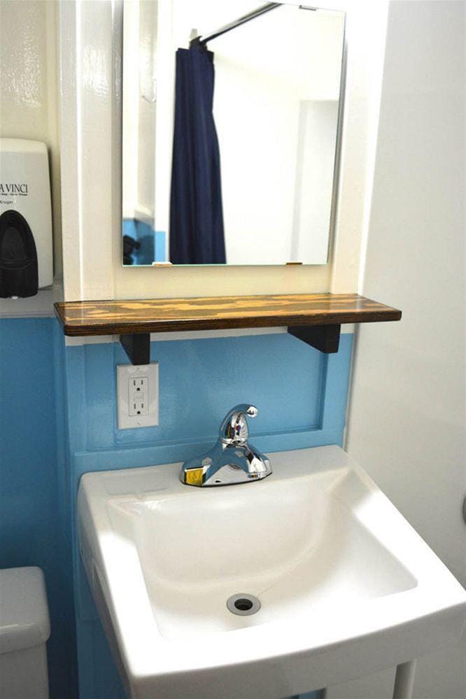 Ocean Island Inn Backpackers Suites