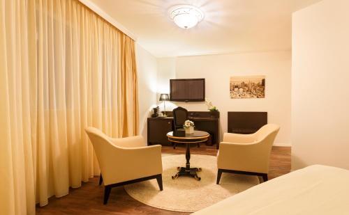 Hotel First