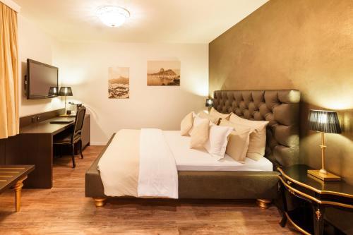Hotel First