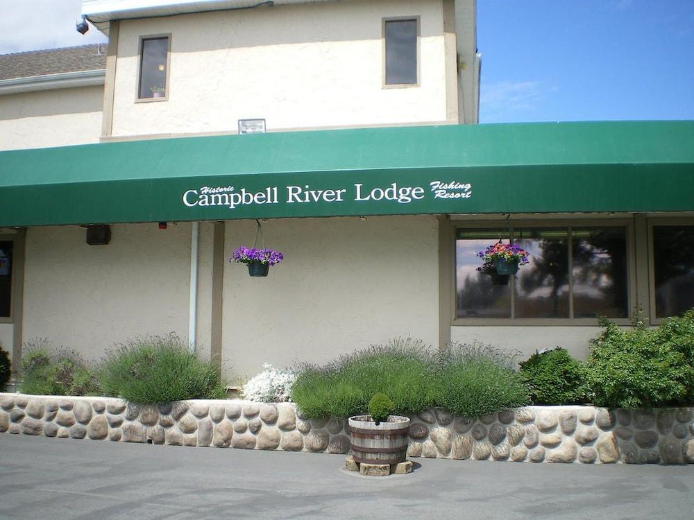 Riverside Inn