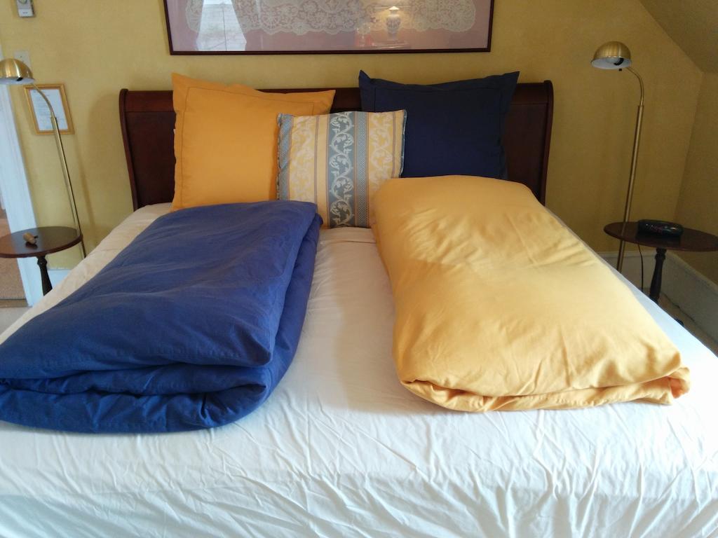 Fairmont House Bed And Breakfast