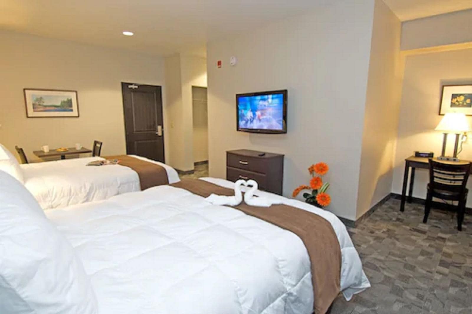 Midland Inn And Suites