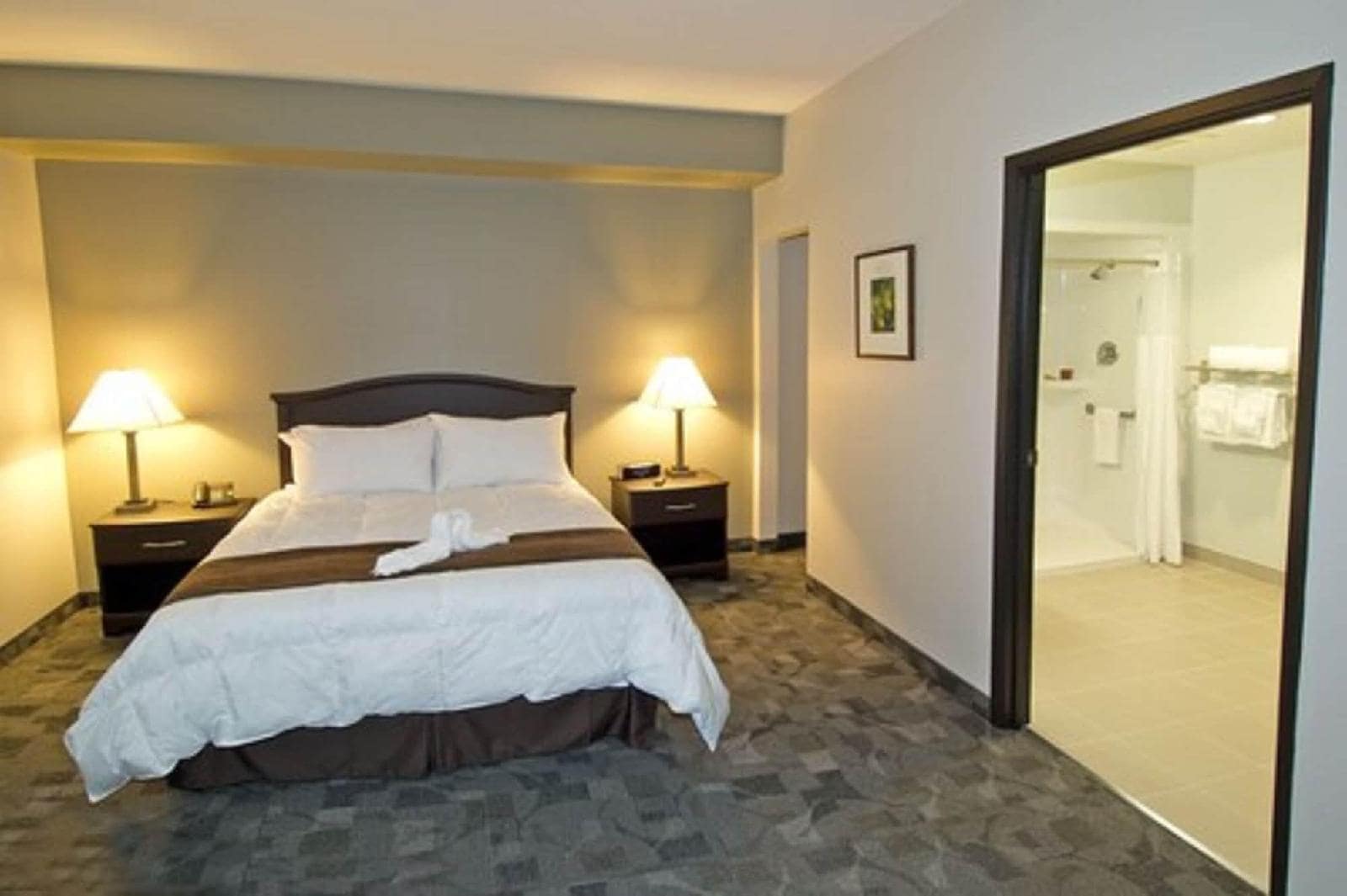 Midland Inn And Suites