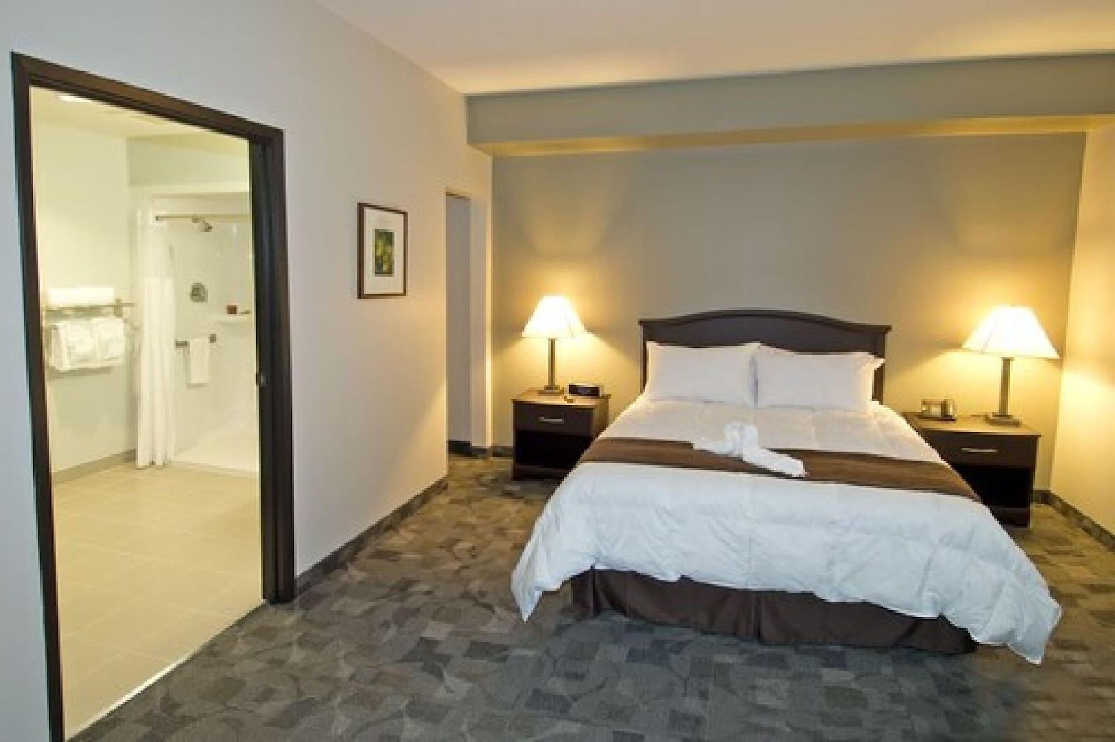 Midland Inn And Suites