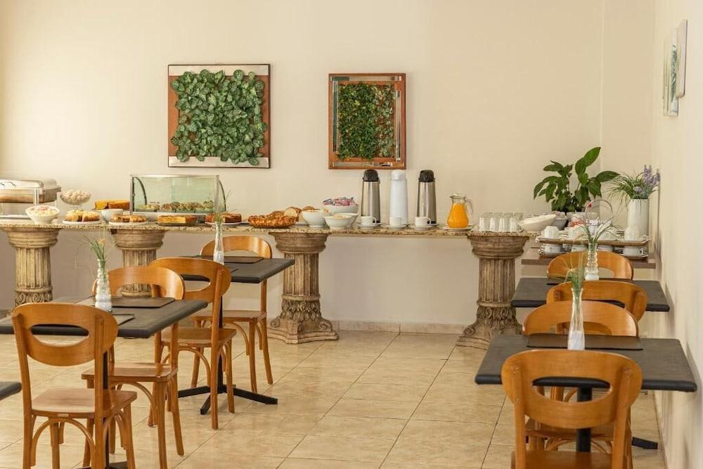 Hotel Doral