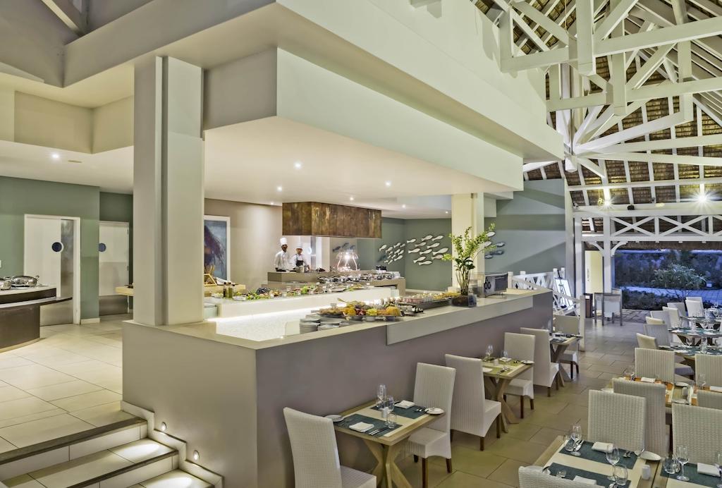 Radisson Blu Azuri Resort & Spa