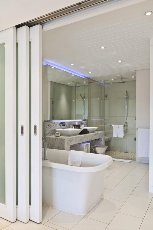 Radisson Blu Azuri Resort & Spa