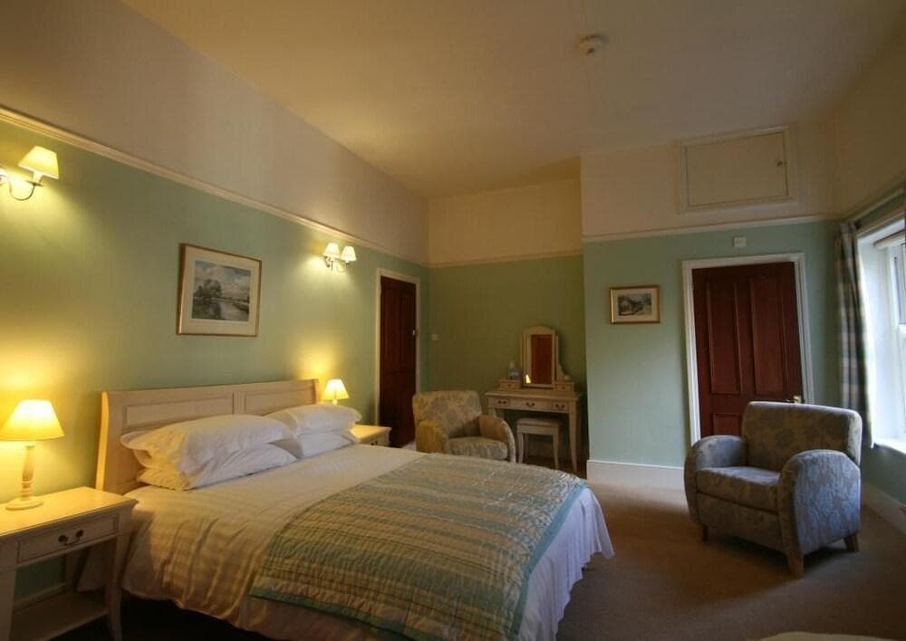 The Castle Hotel