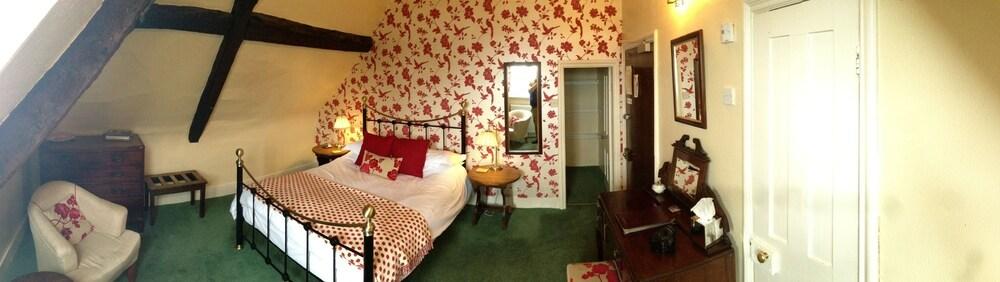 The Castle Hotel