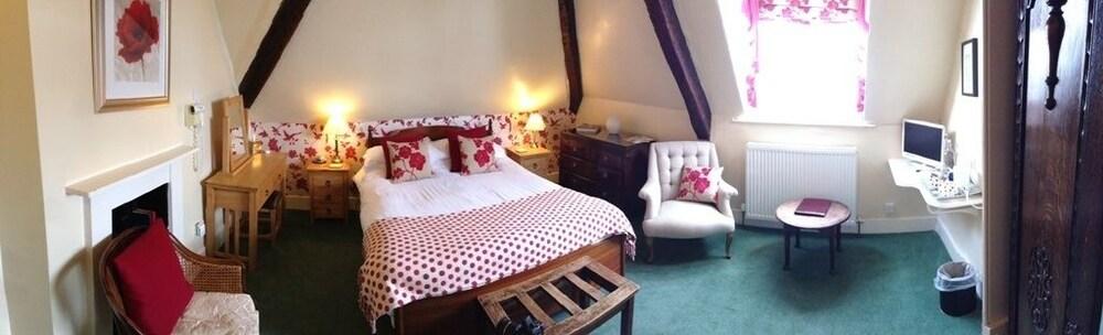 The Castle Hotel