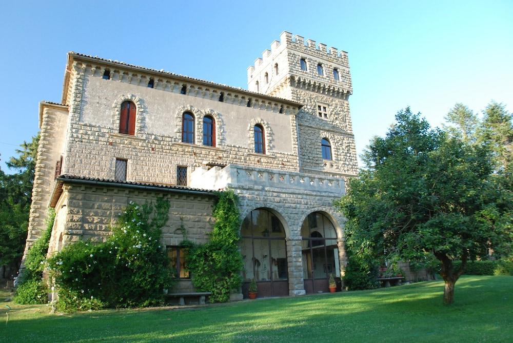 Castello di Santa Cristina