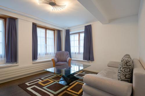 Hotel Hine Adon