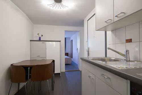 Hotel Hine Adon