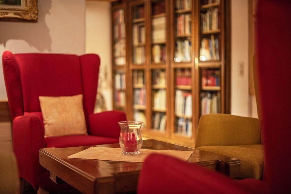 Schlosshotel Chaste