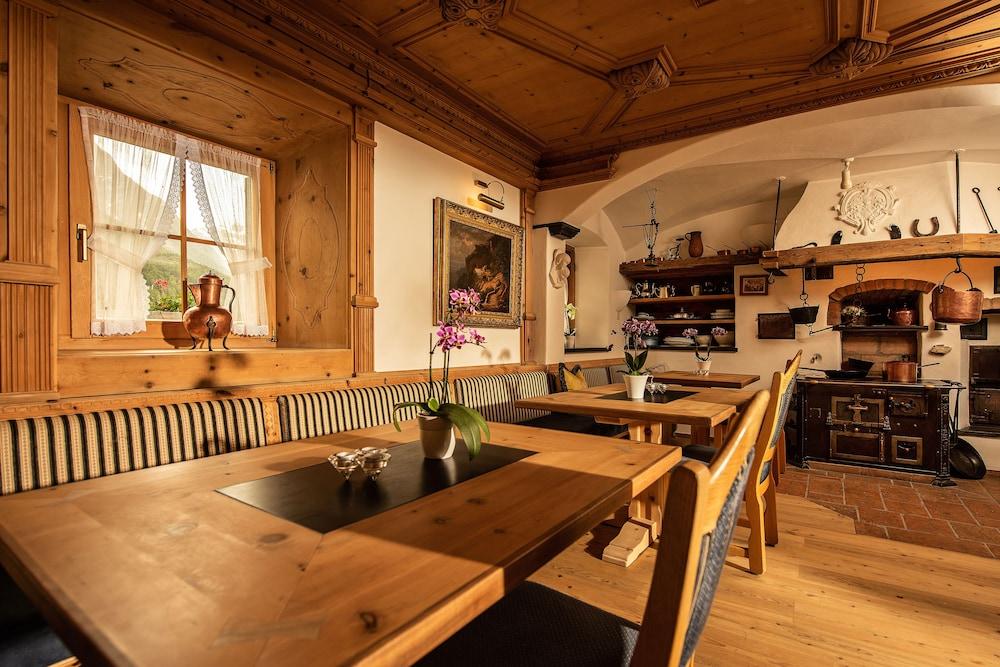 Schlosshotel Chaste