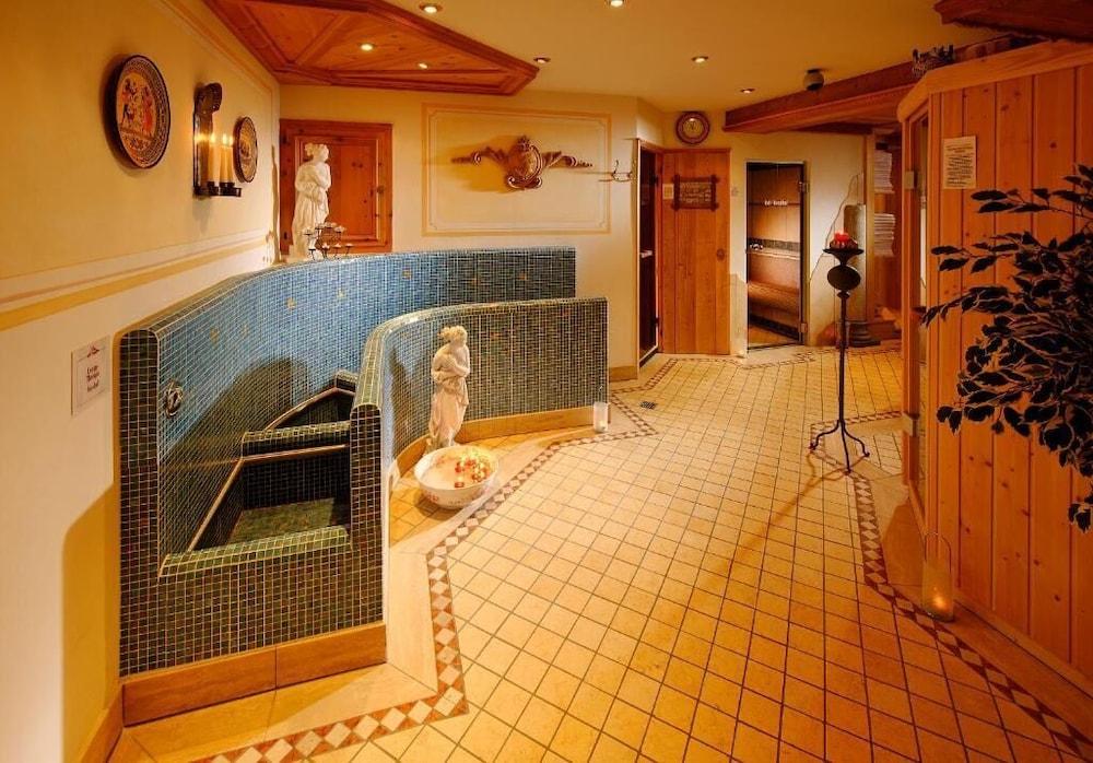 Schlosshotel Chaste
