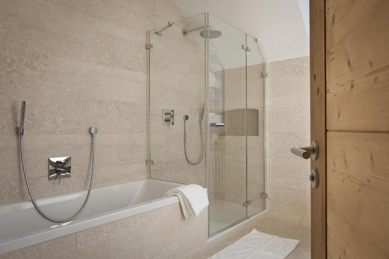 Hotel Le National Resort & Spa