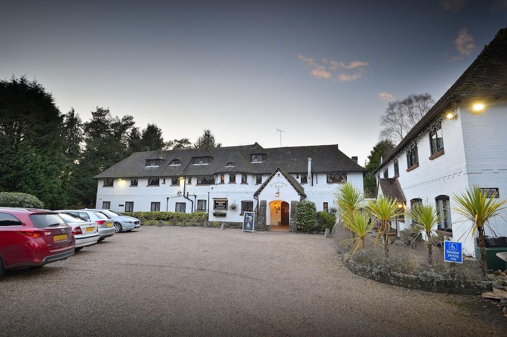 Roundabout Hotel