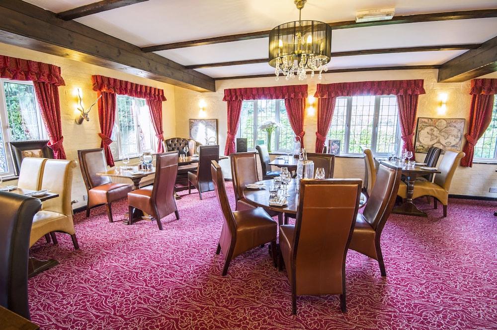 Roundabout Hotel