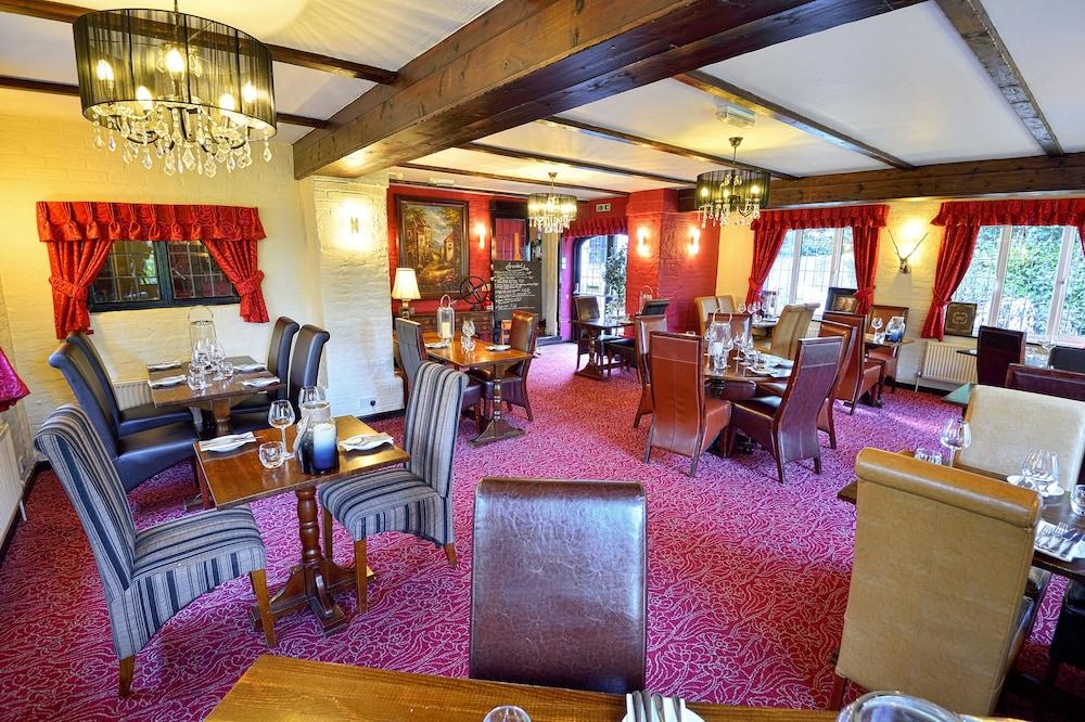 Roundabout Hotel