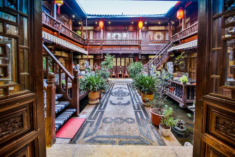 Lijiang He Mu Ju Inn Fairview Branch