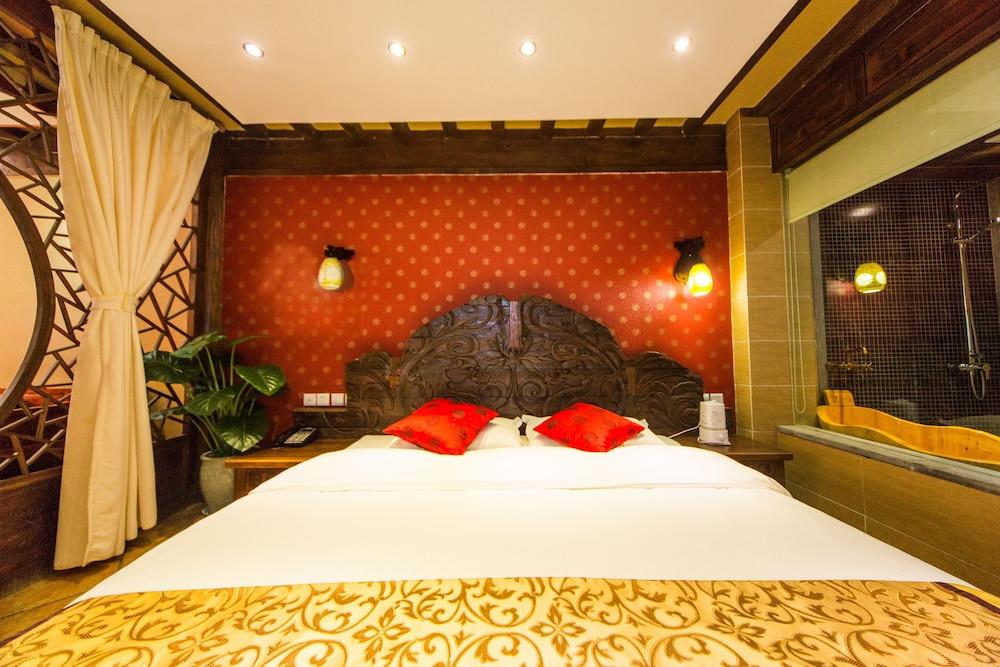 Lijiang He Mu Ju Inn Fairview Branch