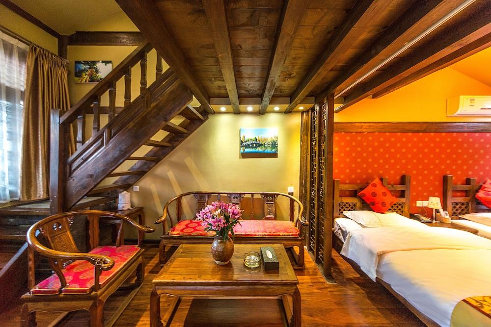 Lijiang He Mu Ju Inn Fairview Branch