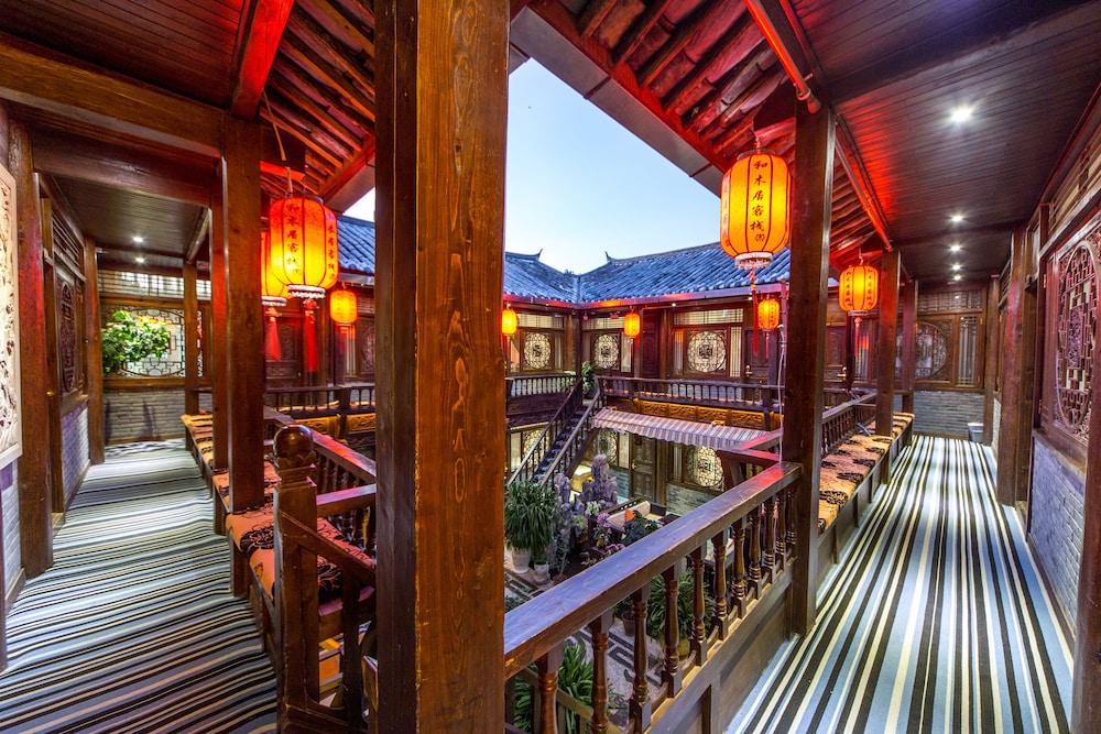 Lijiang He Mu Ju Inn Fairview Branch