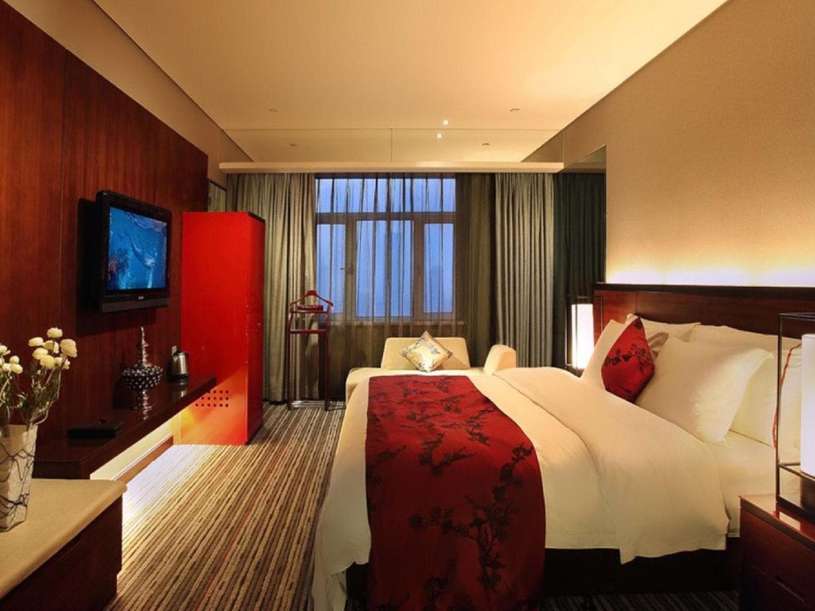 Grand View Hotel