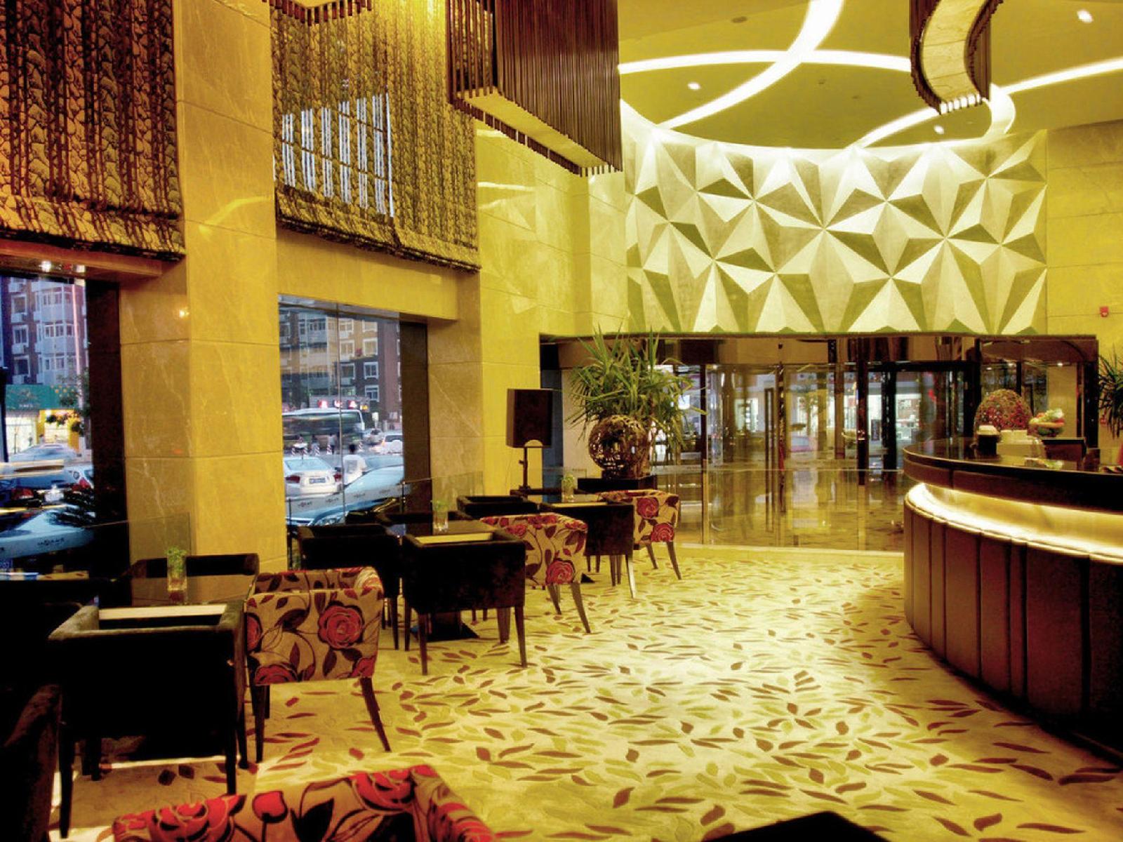 Grand View Hotel