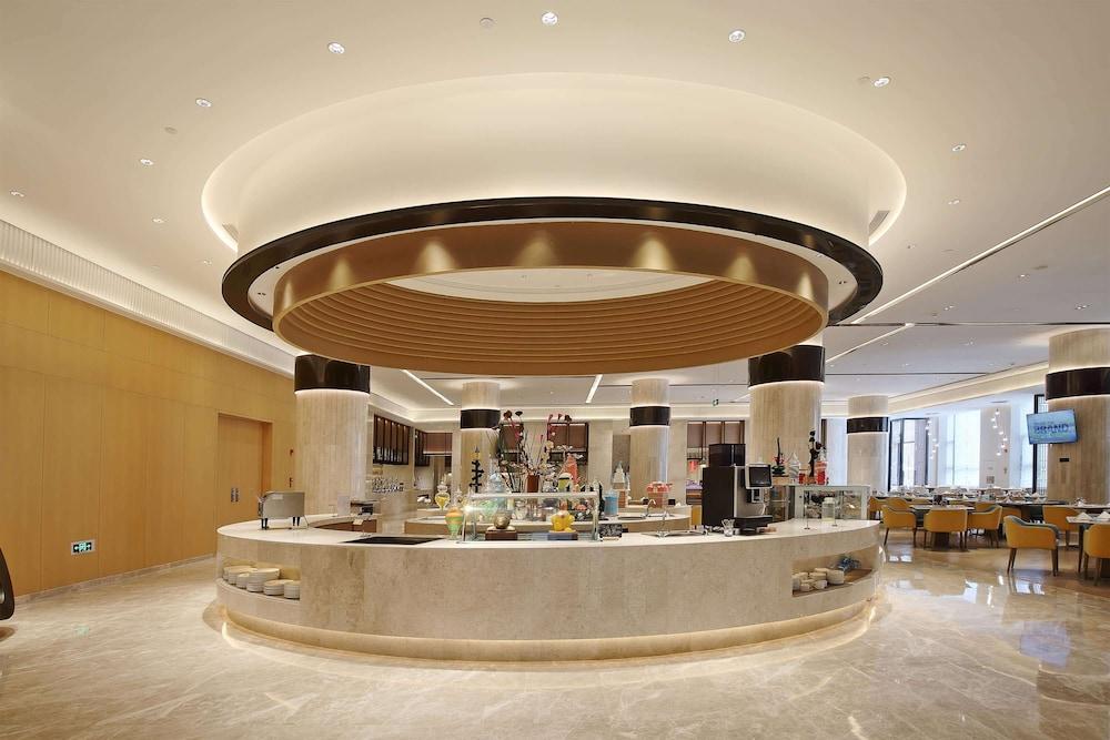 Howard Johnson by Wyndham Glory Plaza ChengHai