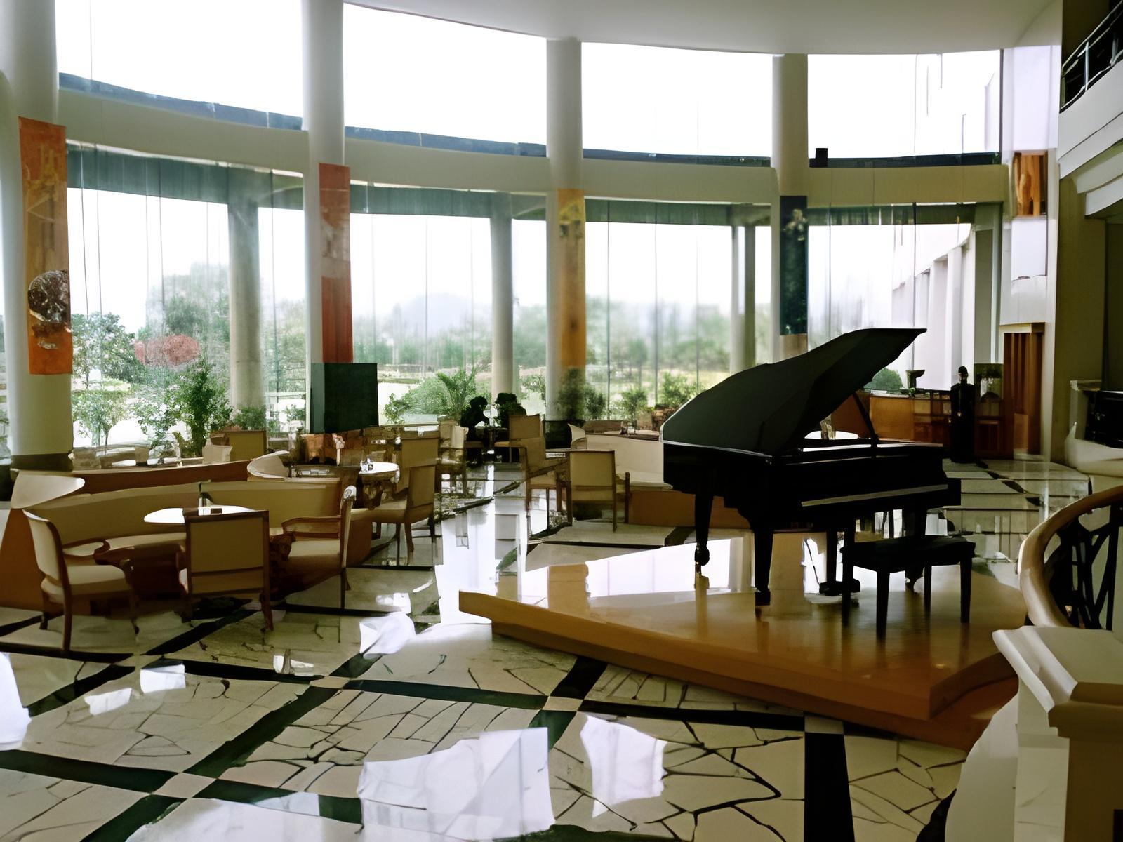 Nanhu Hotel