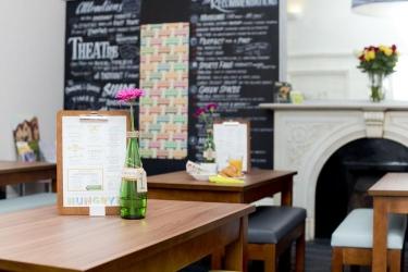 YHA London Earl's Court