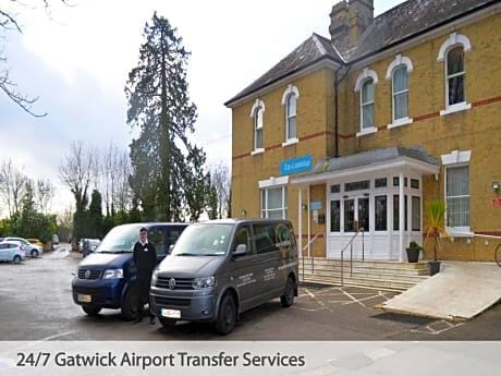 Cambridge Hotel Gatwick