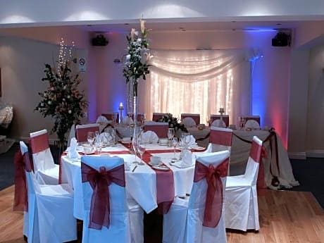 Cambridge Hotel Gatwick