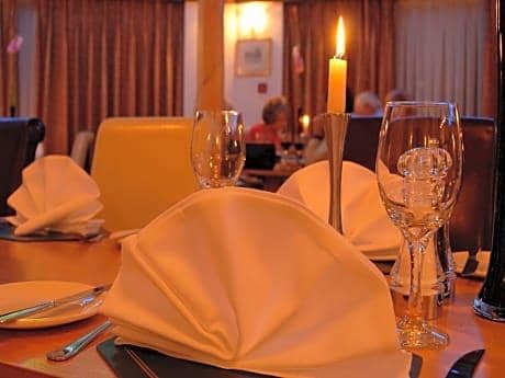 Cambridge Hotel Gatwick