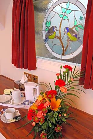 Cambridge Hotel Gatwick